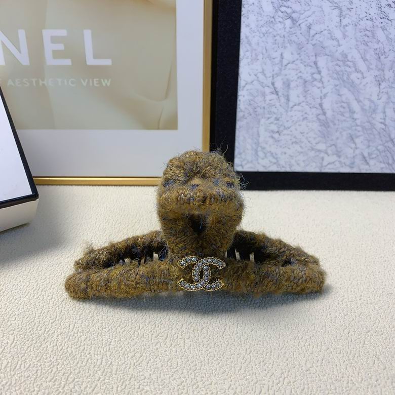 Chanel Hair Grab Clip  (2)